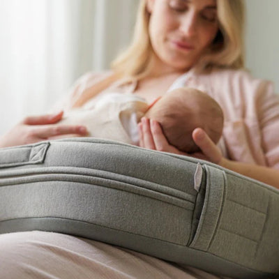 Almofada De Amamentação Inglesina Elysia Quiet Beige - Suporte Inteligente que Cresce com o Bebê